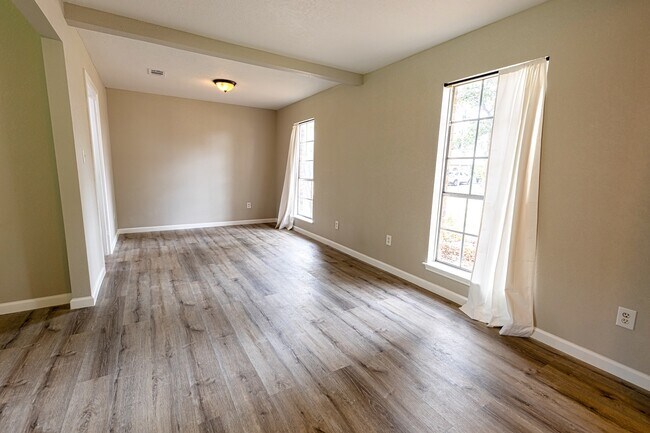 Building Photo - 8455 Gallahad St