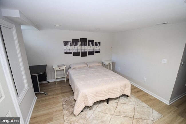 Building Photo - 1629 Searles Rd