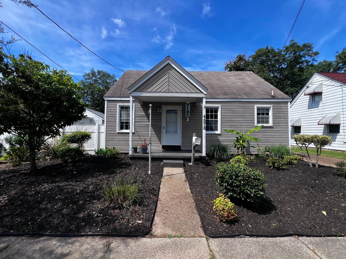 Foto principal - Adorable Cape Cod in Norfolks Norview Heights