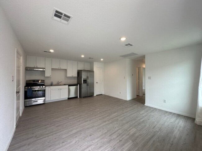 Foto del edificio - 7260 Pasture Run