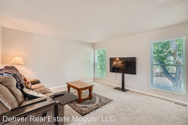 Building Photo - 3 br, 2 bath House - 1116 Fern Street