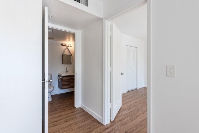 Foto del edificio - 4171 San Marino Blvd