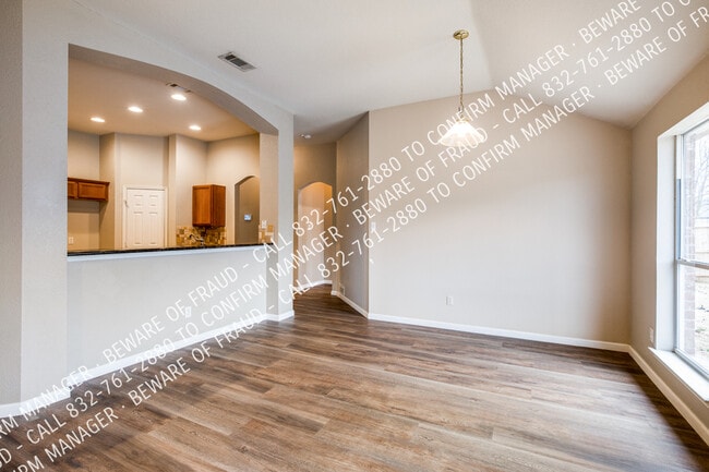 Foto del edificio - 905 Chestnut Ave