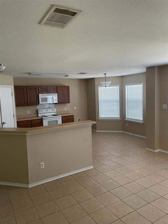 Building Photo - 910 Churchill Farms Dr