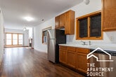Primary Photo - 2849 N Clybourn Ave