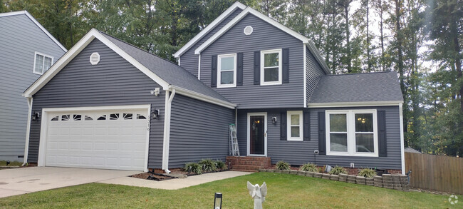 Room in House on Cumberland Plain Dr