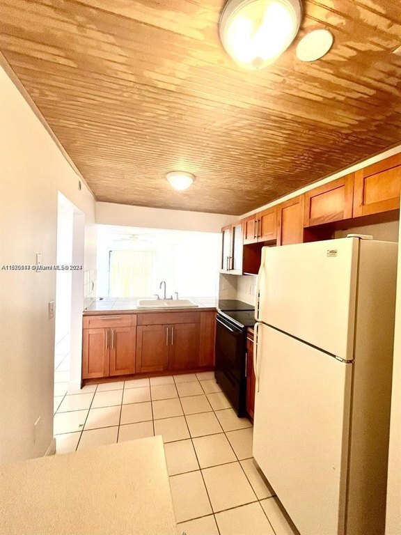 Foto del edificio - 20825 NE 8th Ct