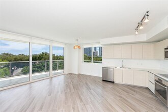 Building Photo - 4250 Biscayne Blvd