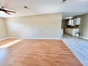 Building Photo - 303 Brigadoon Ln