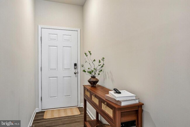 Foto del edificio - 671 Beadlilly Wy