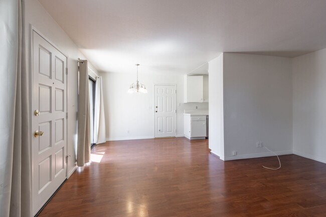 Foto del edificio - 6782 Shakespeare Way