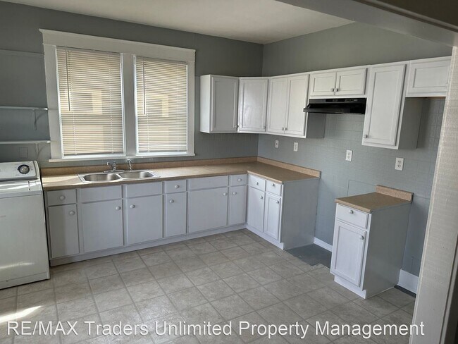 Building Photo - 2 br, 1 bath House - 2118 W Clarke Front Unit