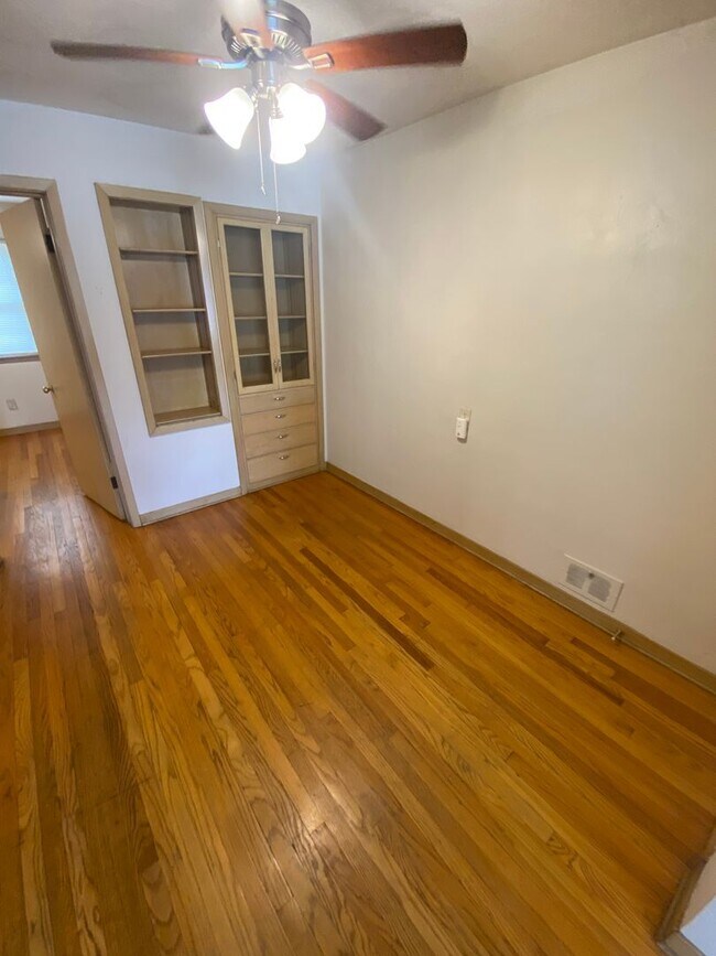 Foto del edificio - 2544 J St