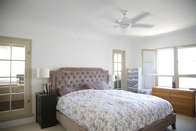 primary bedroom - 1017 S Stanley Ave