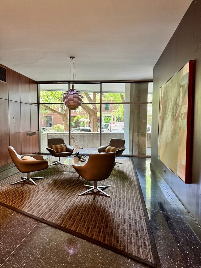 Foto del edificio - 3100 N Lake Shore Dr