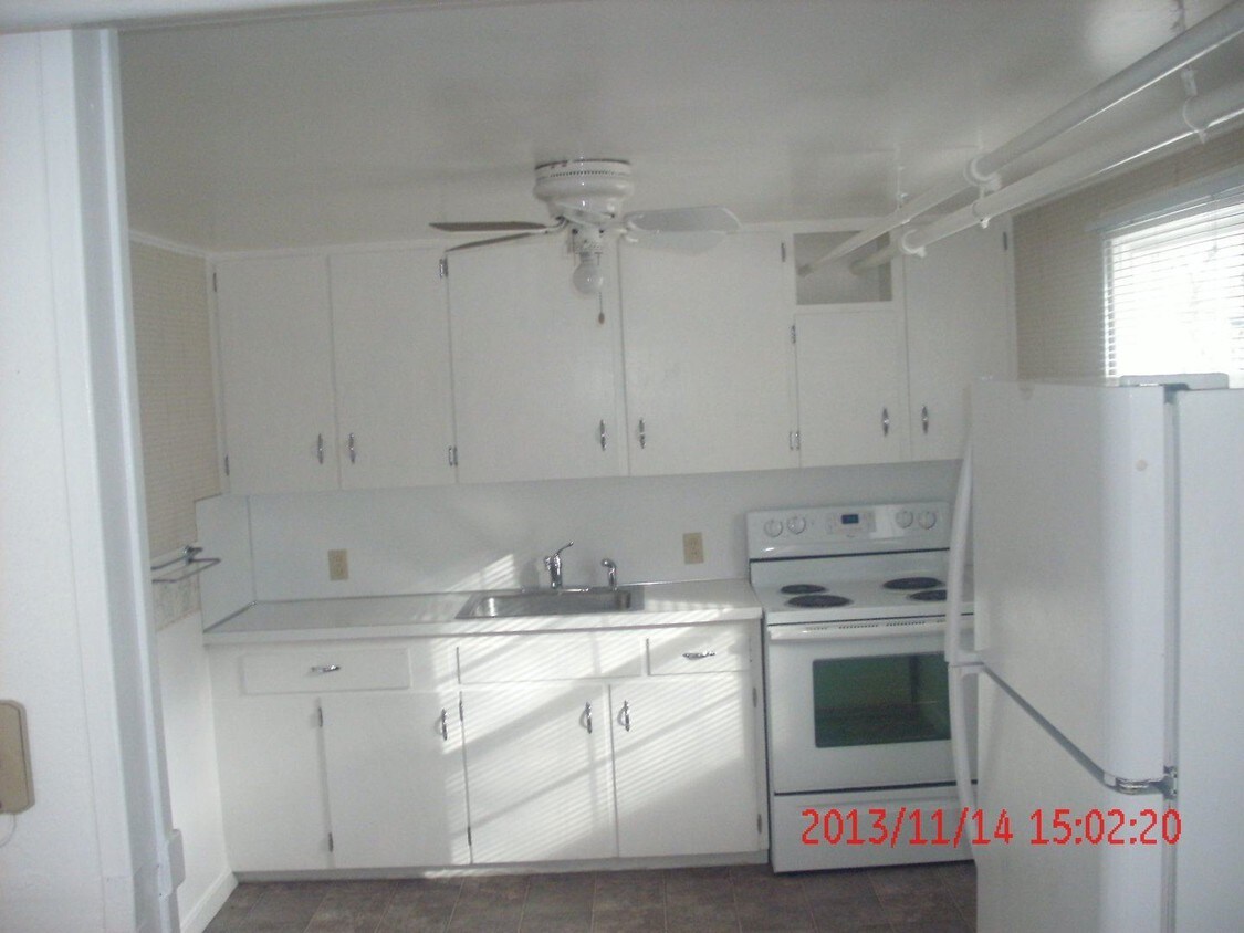 Primary Photo - 281 1st Ave W N