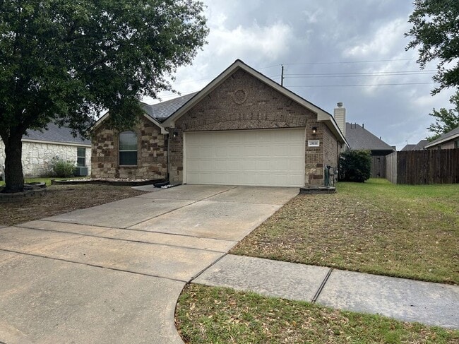 Building Photo - 25111 Country Gate Dr