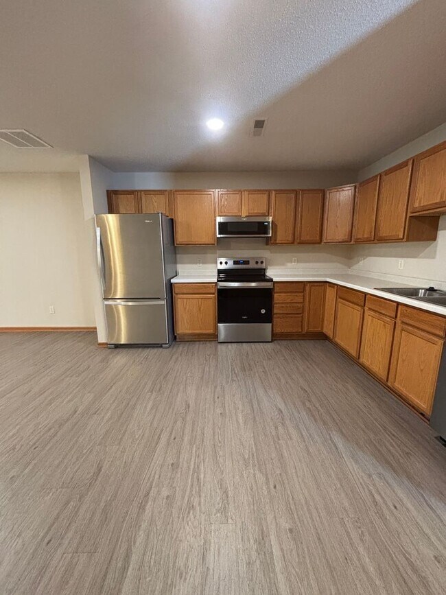 Foto del edificio - Great Single Level 2 Bedroom Townhome
