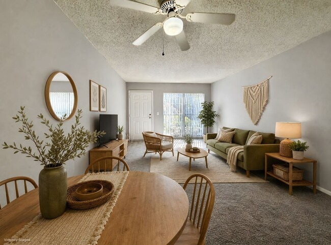 Interior Photo - Central Park at East Bay