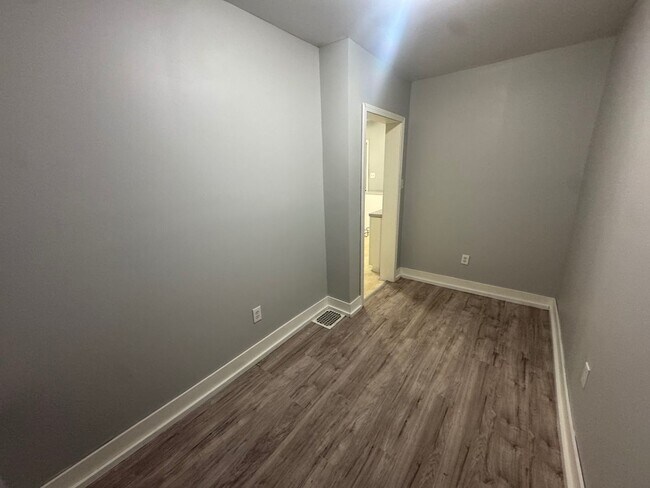 Foto del edificio - 7602 Wentworth Ave