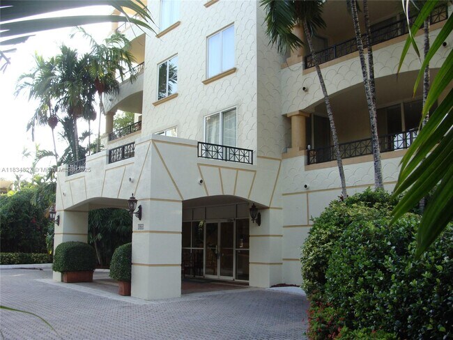 Foto del edificio - 1834 Brickell Ave
