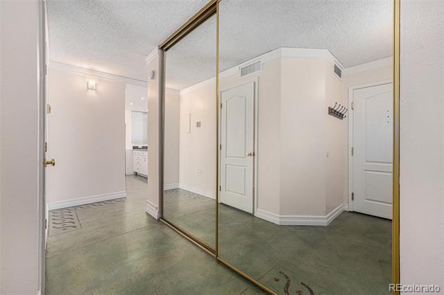 Building Photo - 1020 15th St