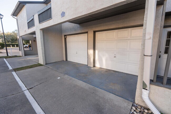 Foto del edificio - 1335 Airport Dr