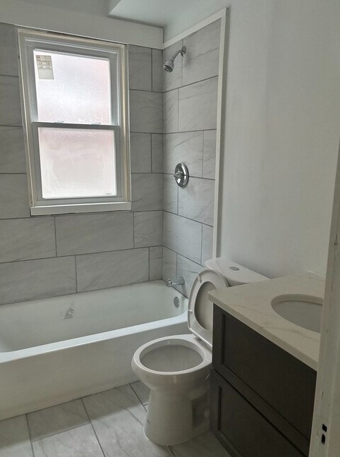 Foto del edificio - 3242 Clairmount St