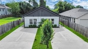 Building Photo - 7502 Sandle St