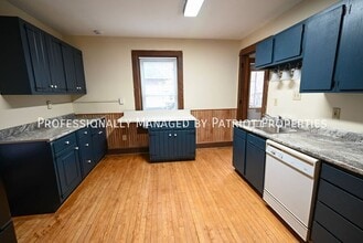 Building Photo - 407 W Main St