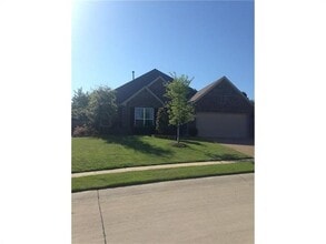 Building Photo - 504 Peterhouse Dr