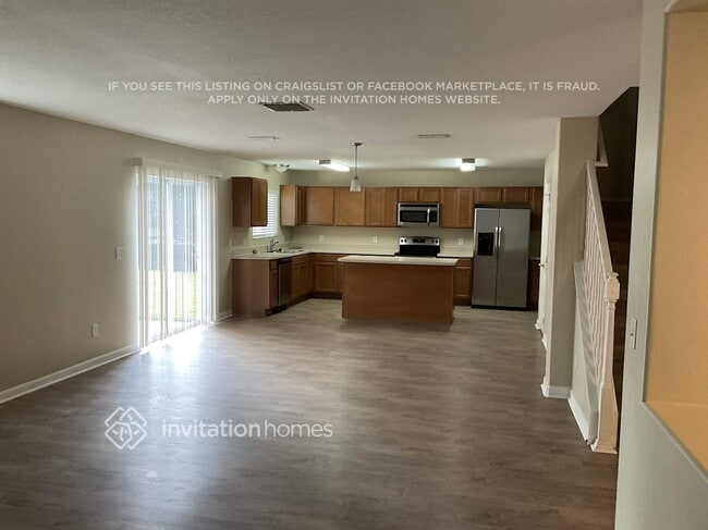 Foto del edificio - 15262 Galbi Dr