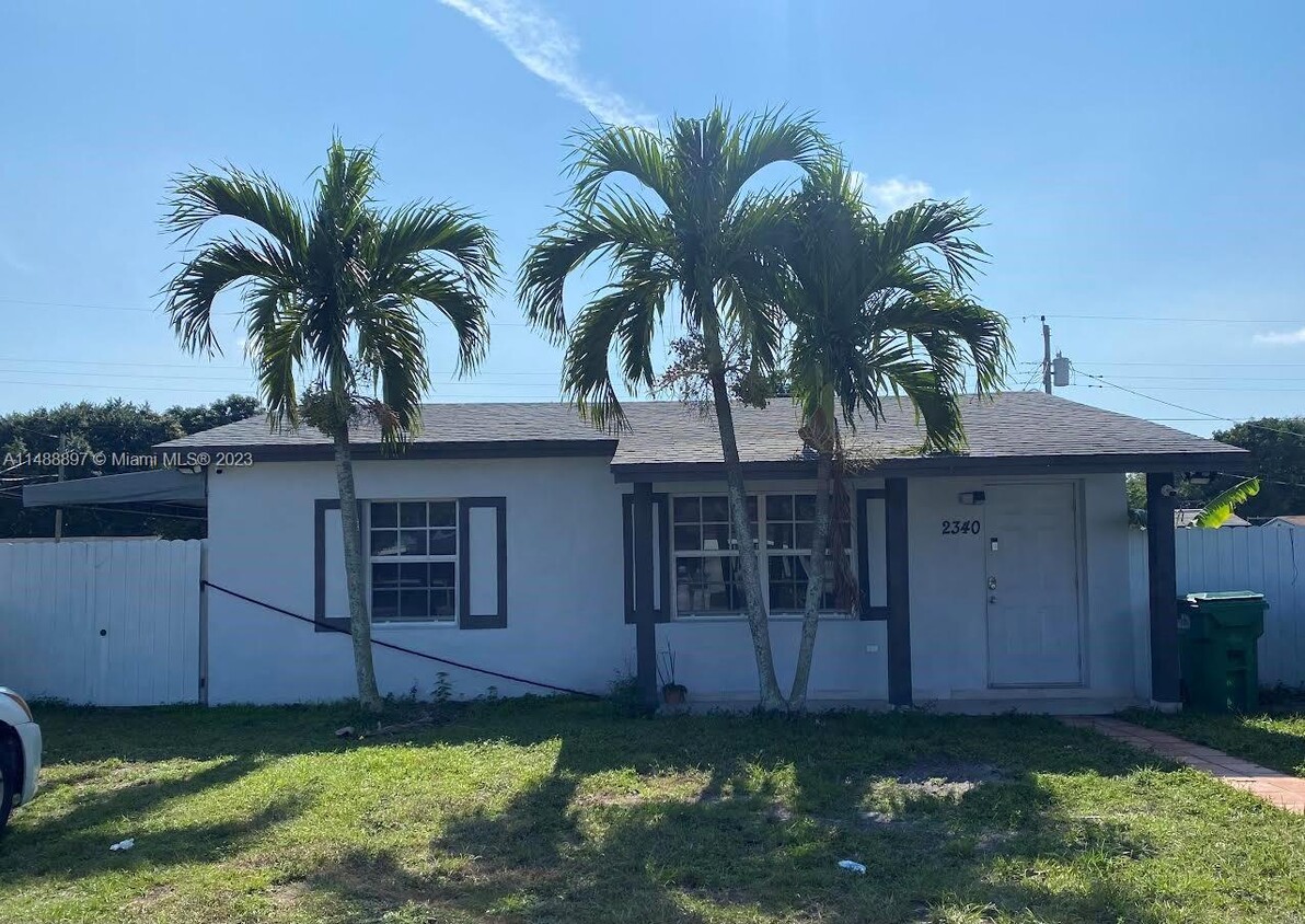 Primary Photo - 2340 NW 155th St
