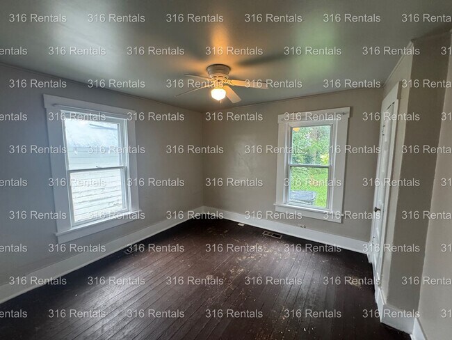 Foto del edificio - $995 - 4 bed 1 bath - Single Family Home