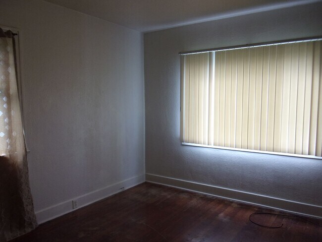 Foto del edificio - 2+bd 1ba home with storage
