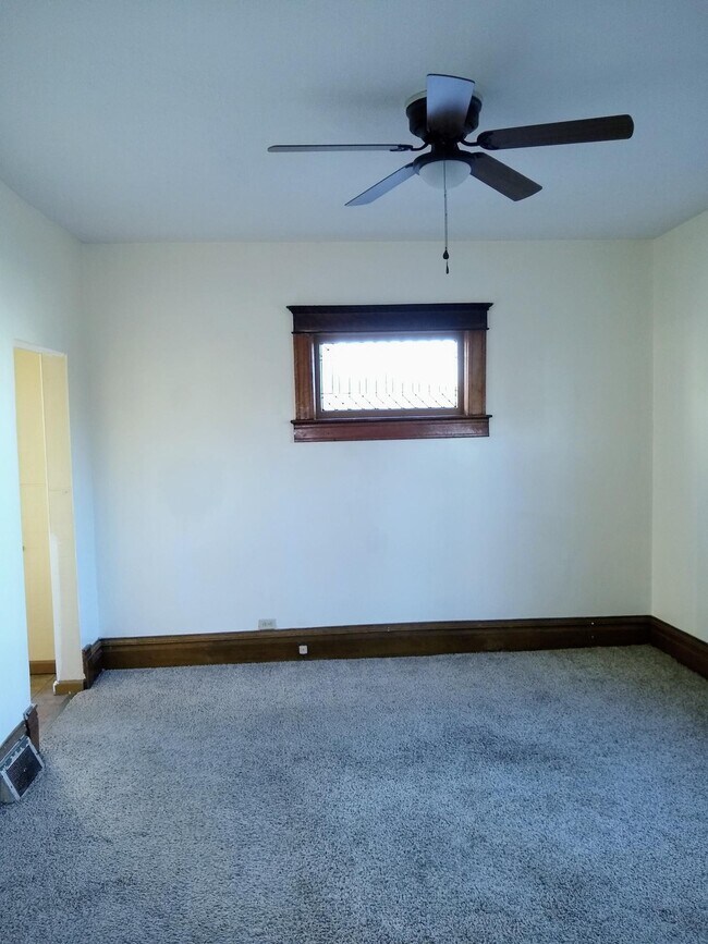 Building Photo - 1601 Ridge Ave