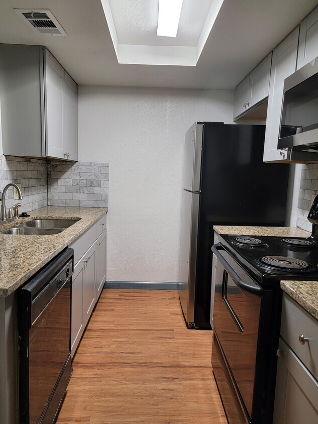 Kitchen - 8003 Rothington Rd