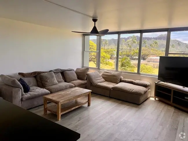 Building Photo - 2600 Pualani Way
