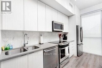 Building Photo - 50-750 Bruyeres Mews