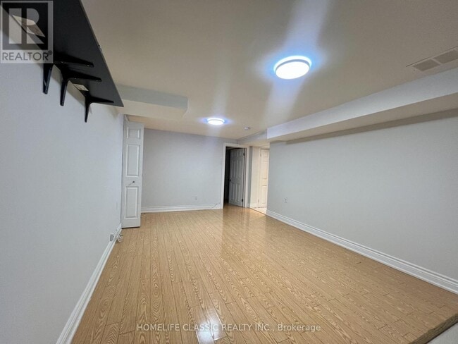 Building Photo - 309 Princess Ave