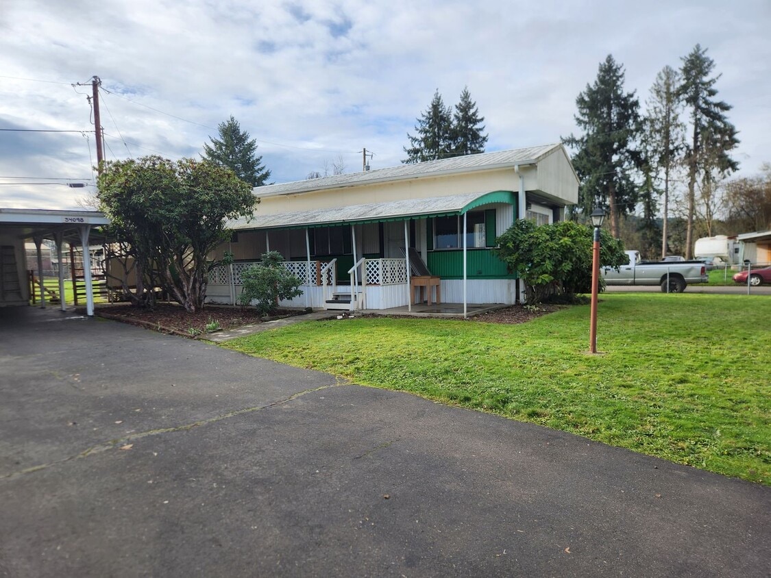 Charming home with RV parking, shop/laundr... - Charming home with RV parking, shop/laundr...
