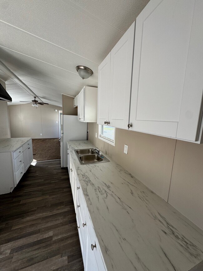 Foto del edificio - 1617 Linares Way