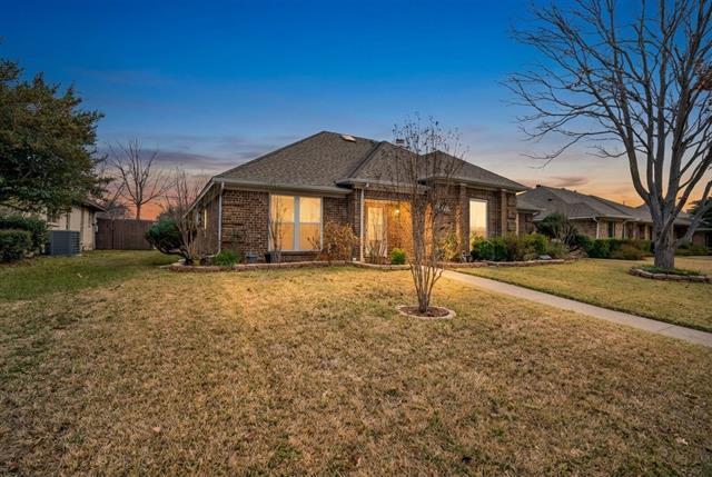 Building Photo - 2522 Crestedge Dr