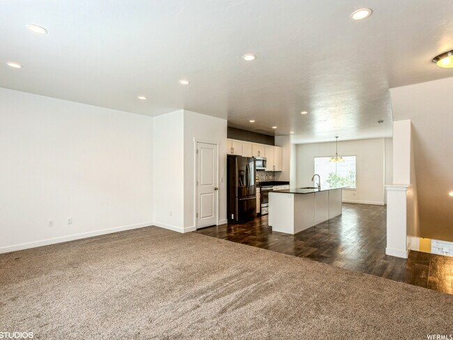 Building Photo - 14754 S Rising Star Ln