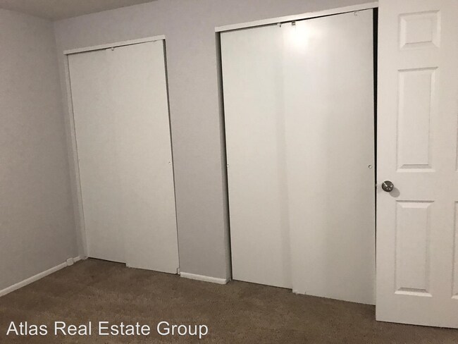 Building Photo - 5944-5954 S Datura St
