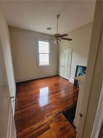 Foto del edificio - 3937 Banks St