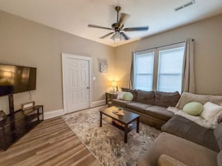 Foto del edificio - 216 E Horah St