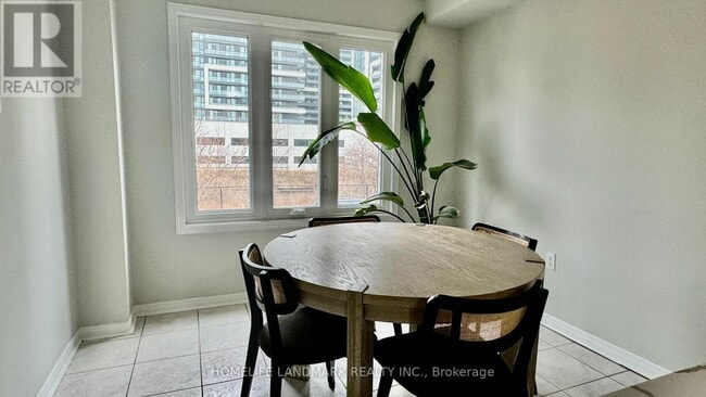 Building Photo - 62 Beresford Dr