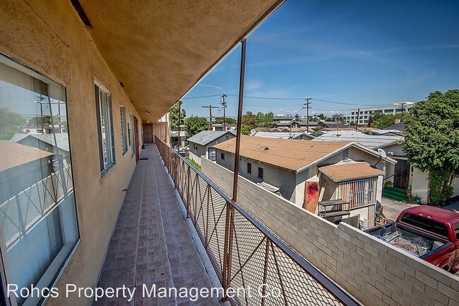 Foto del edificio - 1088 W 39th St