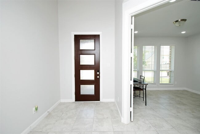 Building Photo - 8834 Arch Rock Dr